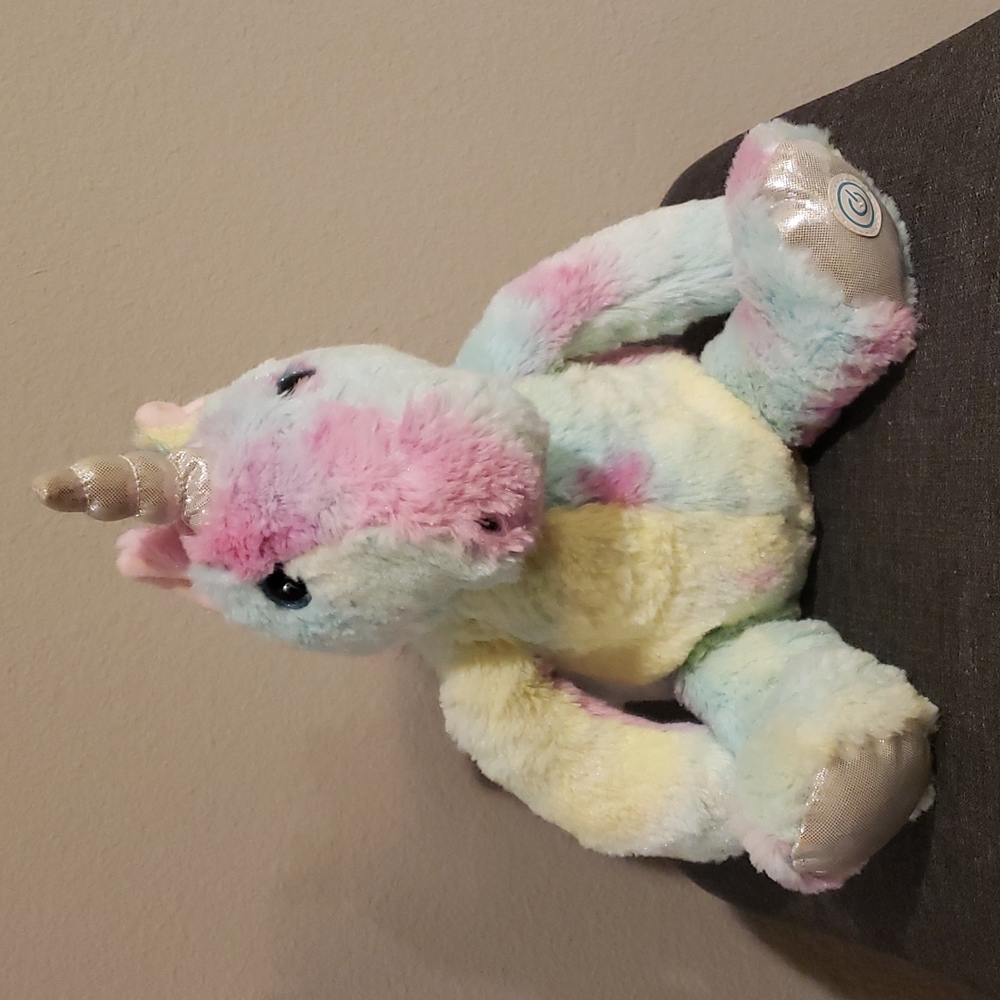 Massage Leader Light/HealthTouch Huggable Plush Unicorn, multicolored.